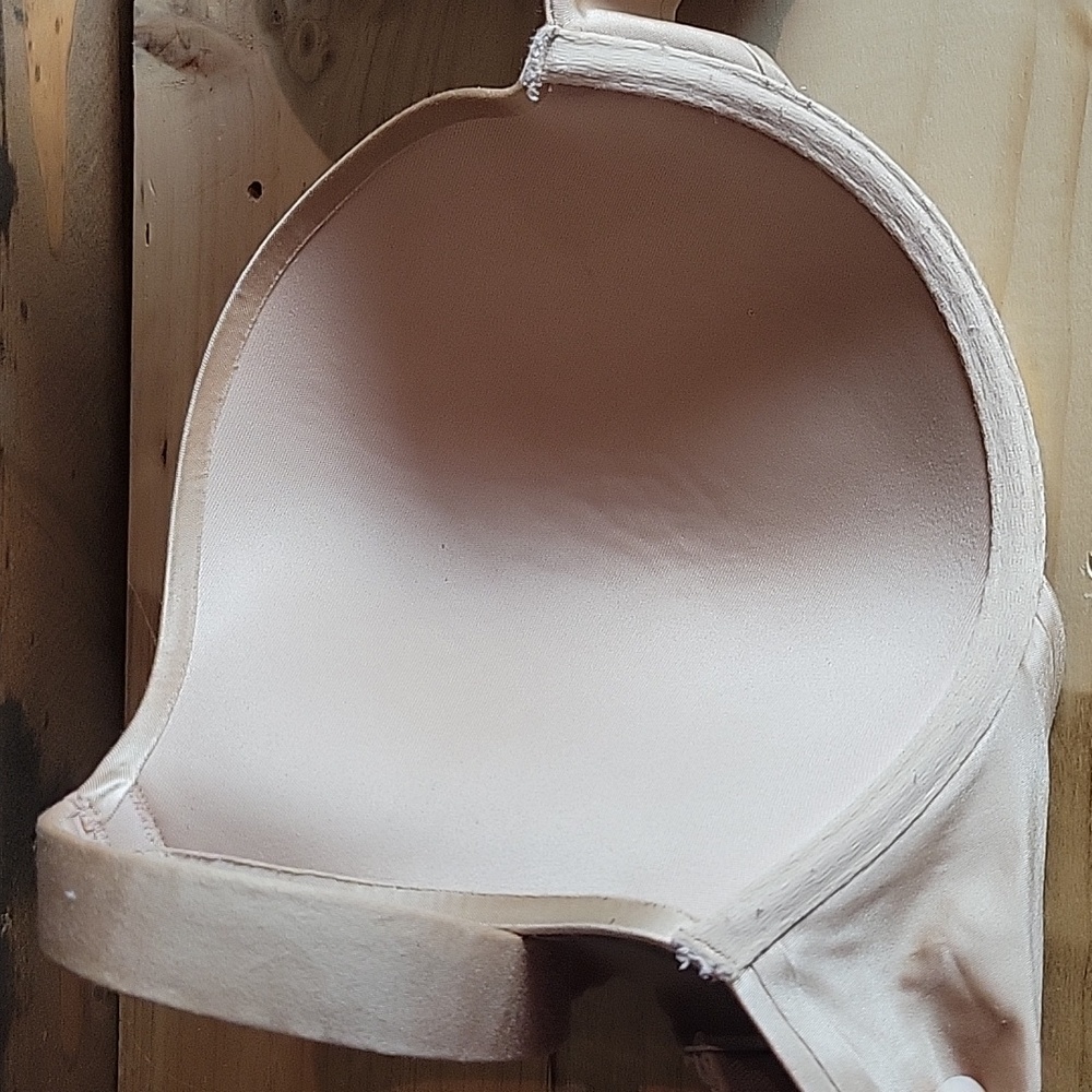 Full Coverage Neutral Bra - Picture 6 of 9